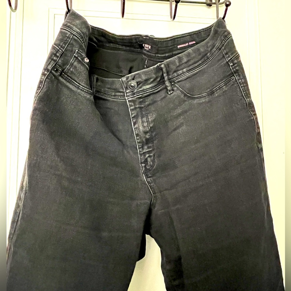 Curve Appeal minimalist jeggings